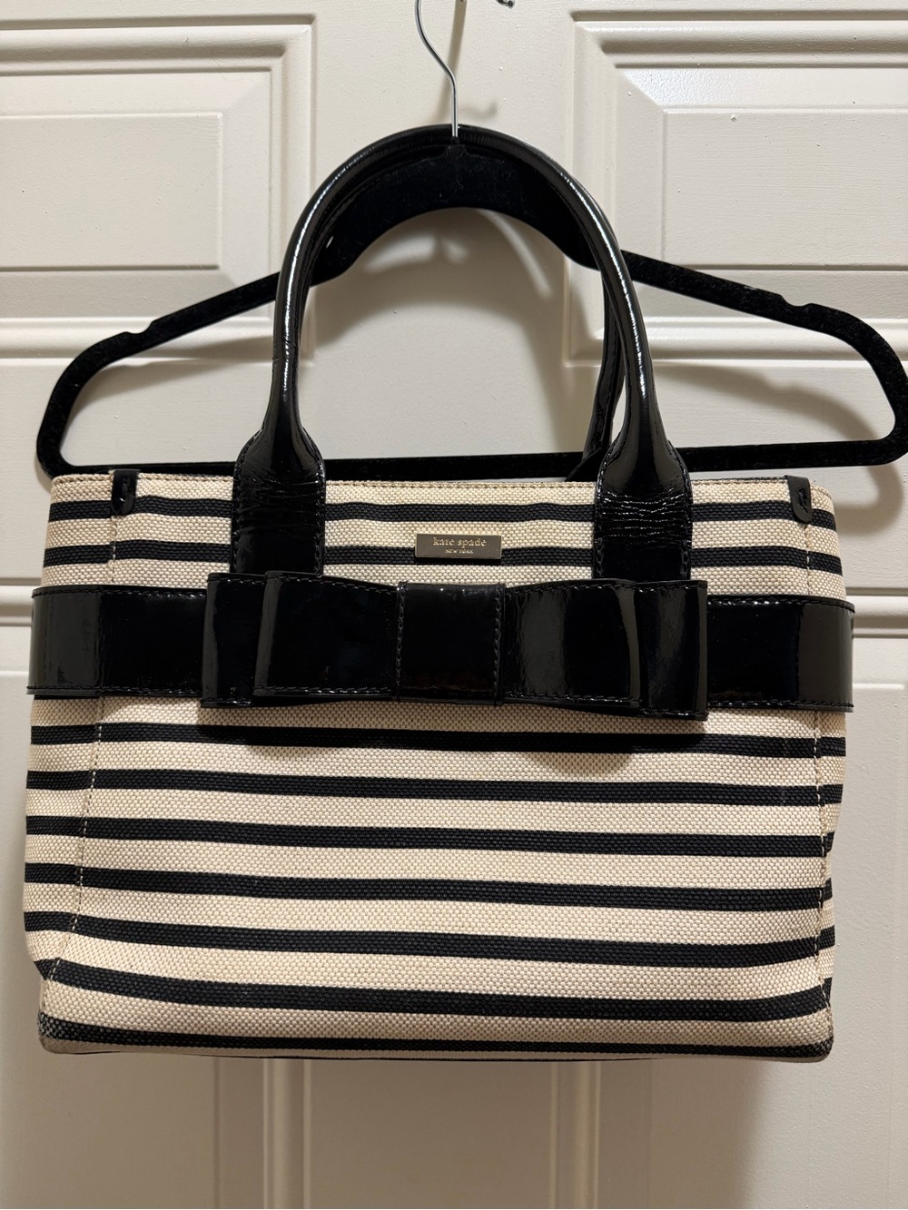 Kate Spade Villabella Quinn Tote Black & Cream Striped with Patent Bow Trim